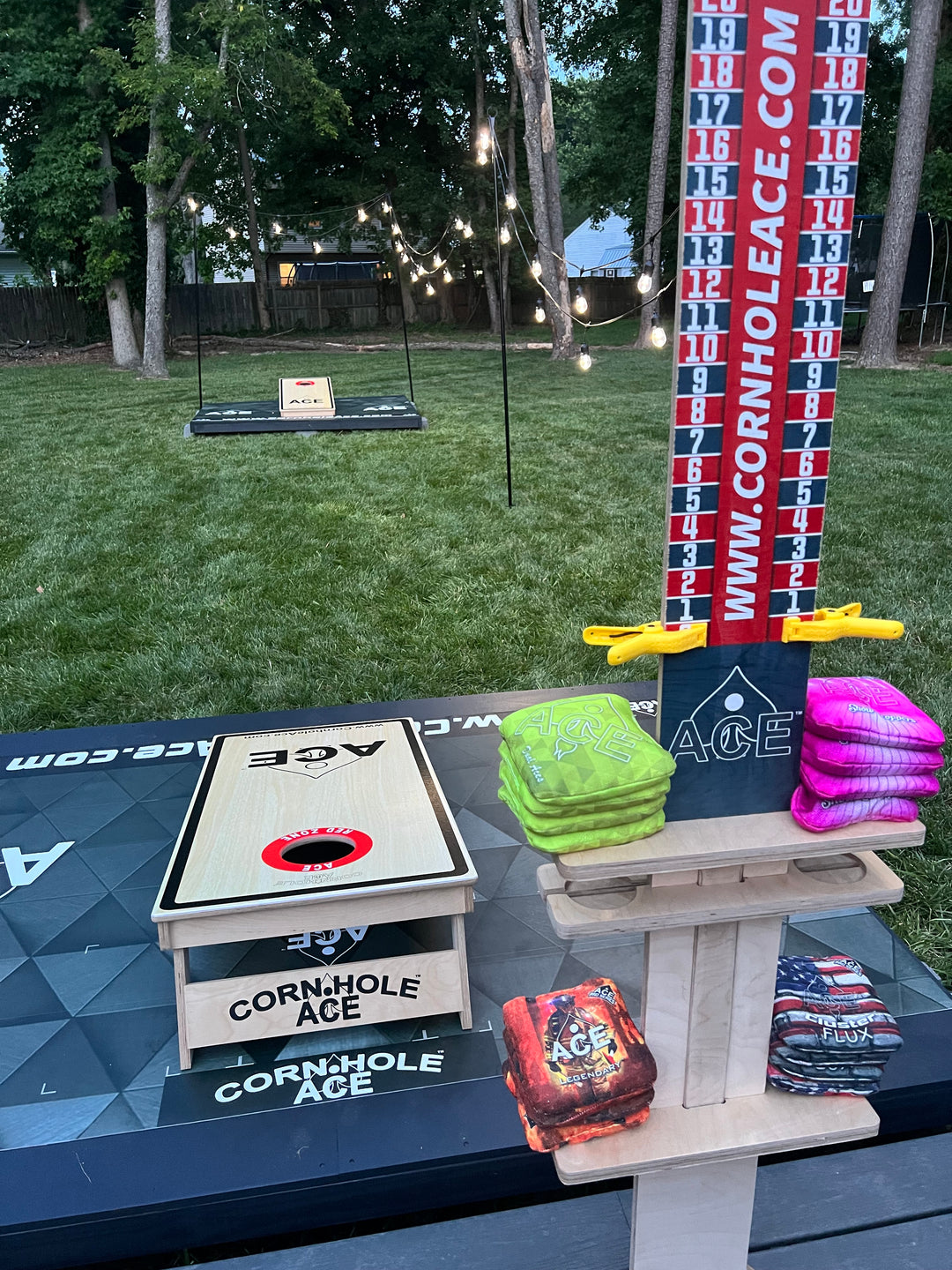 Elite Cornhole Scoreboard Triangle Edition (Maroon/Yellow)